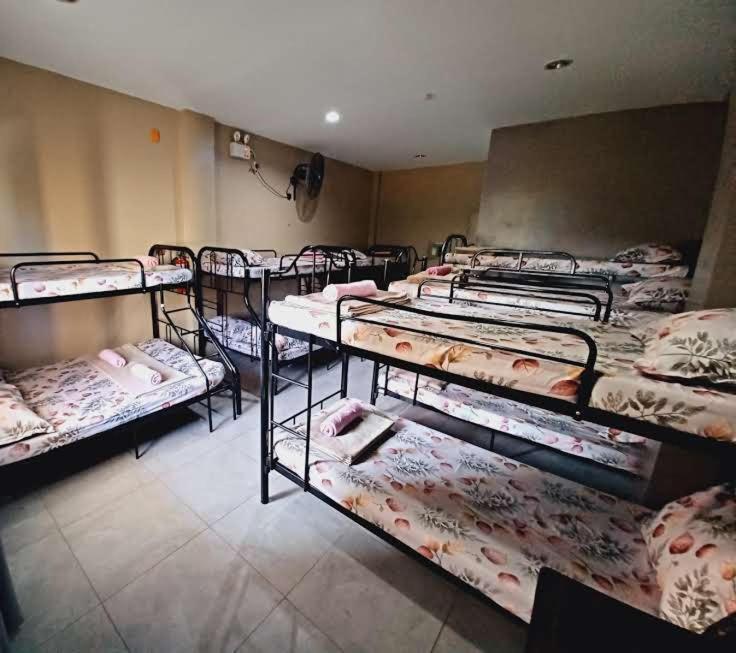 2020 Travelers Inn 두마구에테 외부 사진