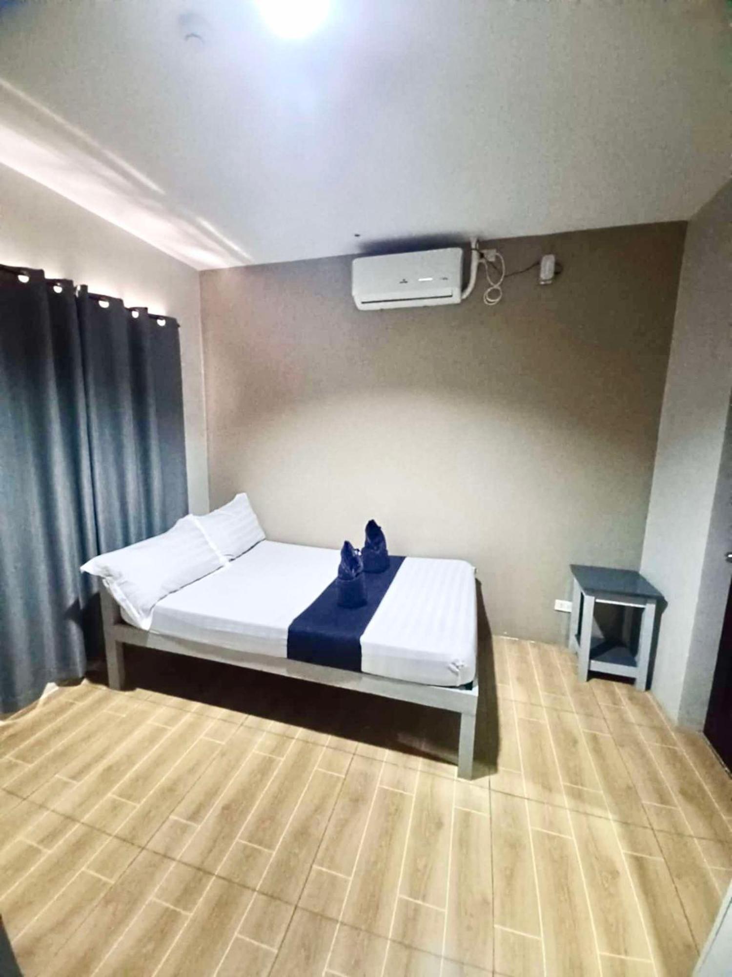 2020 Travelers Inn 두마구에테 외부 사진