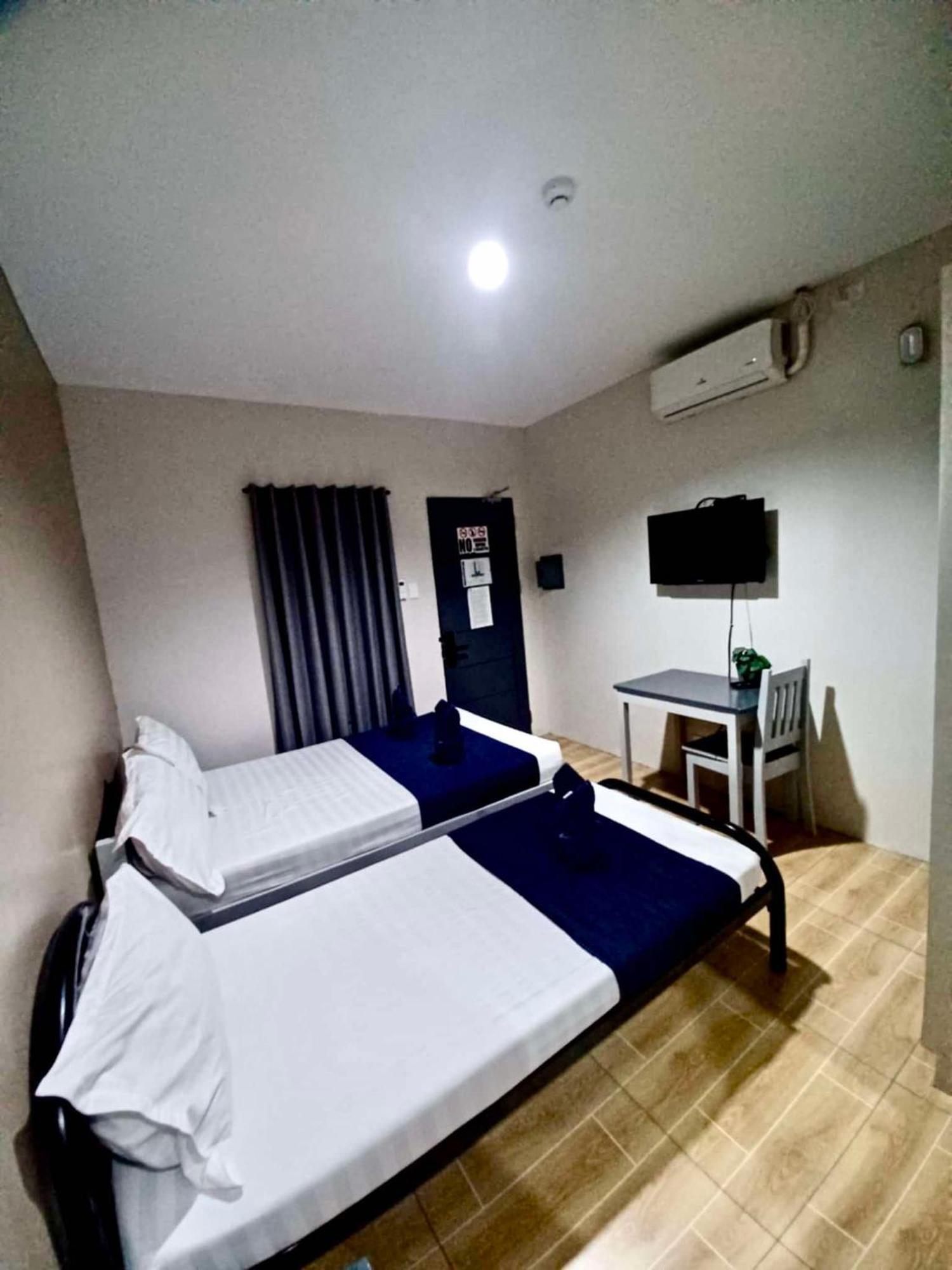 2020 Travelers Inn 두마구에테 외부 사진