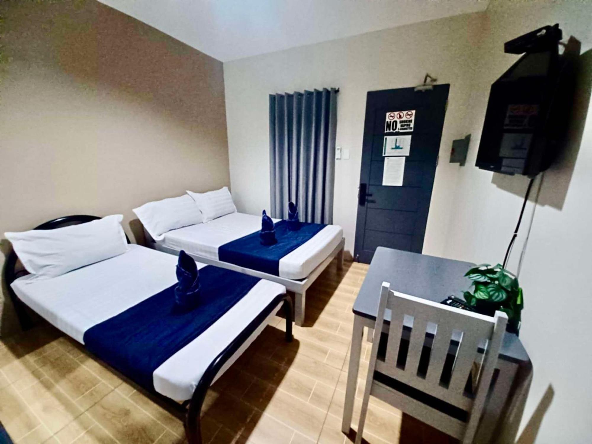 2020 Travelers Inn 두마구에테 외부 사진