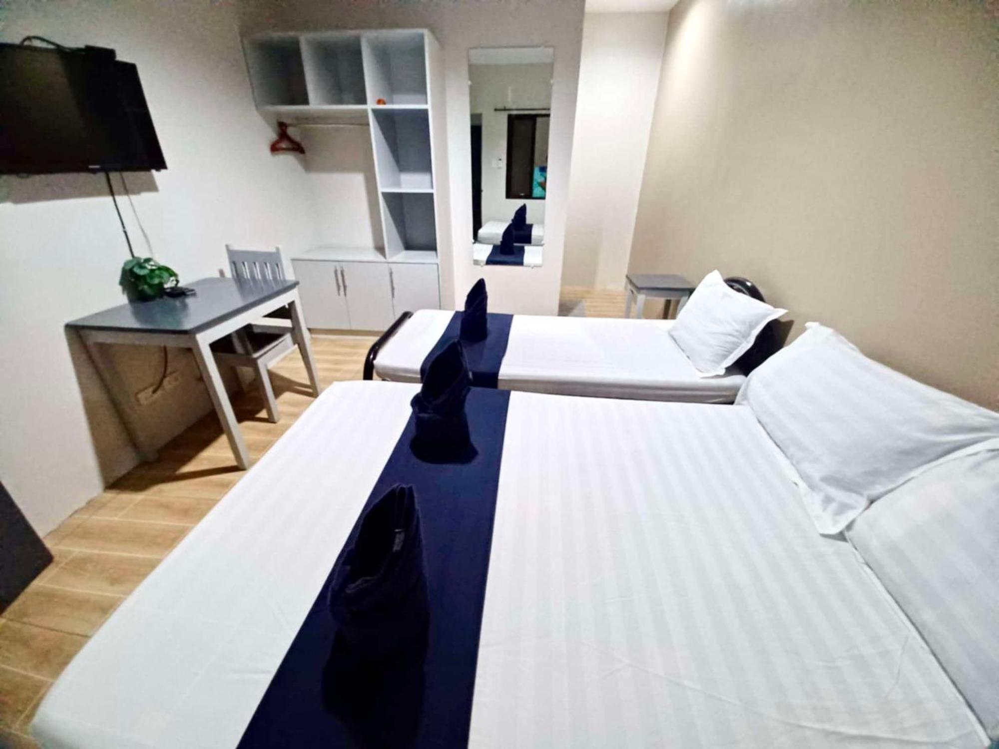 2020 Travelers Inn 두마구에테 외부 사진
